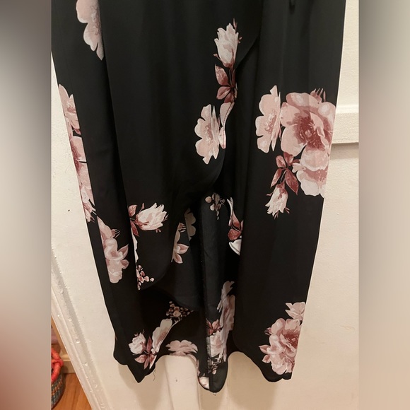 Black and Pink Floral Faux Wrap Dress - Picture 7 of 16